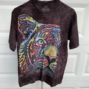 The mountain shirt with tiger  face. Unisex